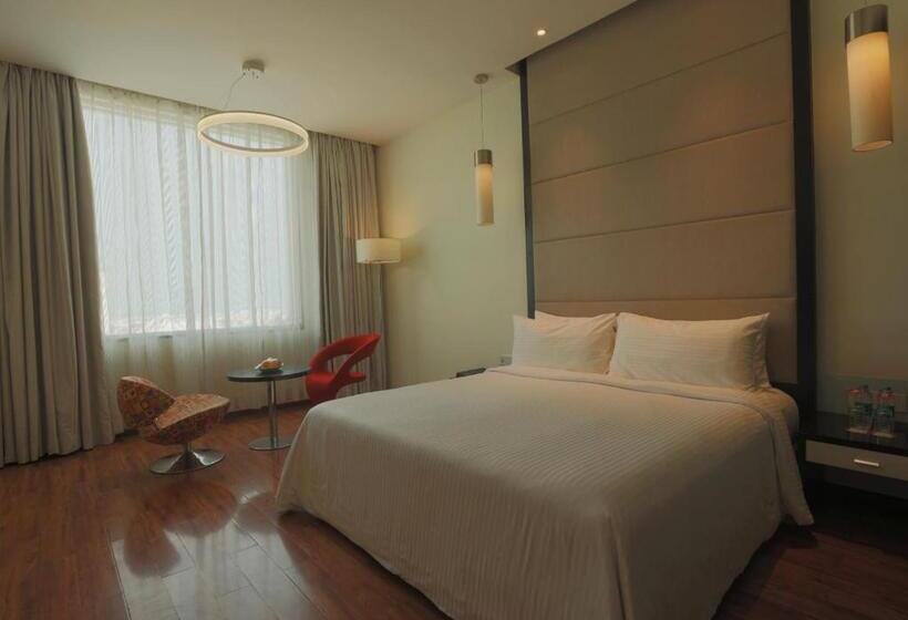 غرفة ديلوكس, E