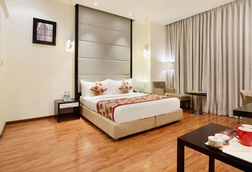 جناح ديلوكس, E