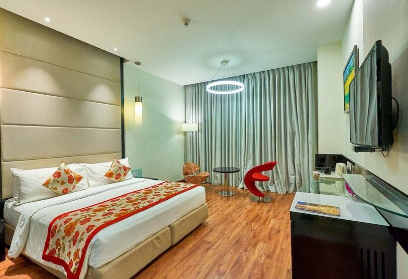 غرفة ديلوكس, E