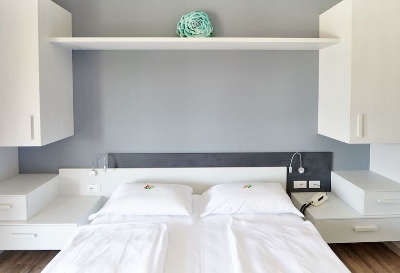 Номер Basic, Eco Hotel Benacus