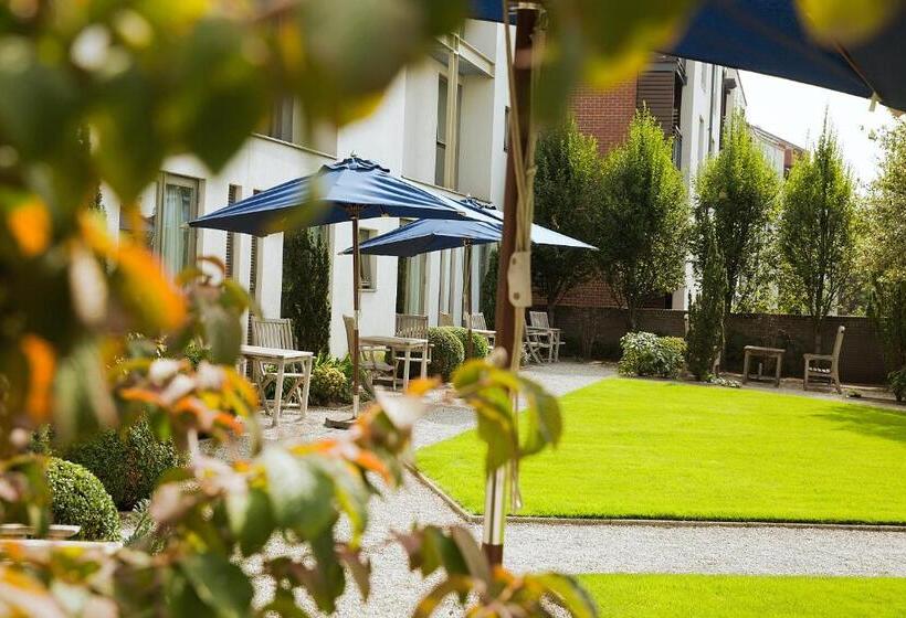 חדר סטנדרט נוף לגינה, Hart S