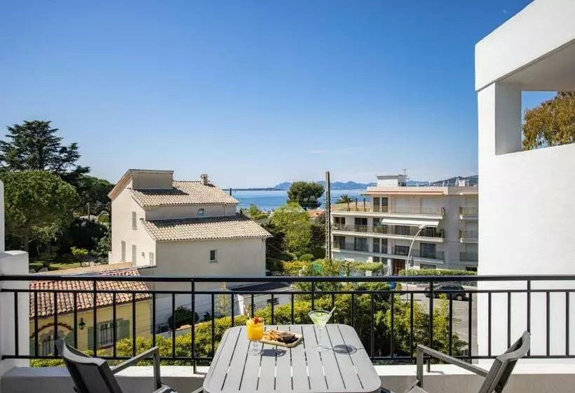 اتاق پرستیژ با چشم‌انداز دریا, Hôtel La Villa Cap D’antibes