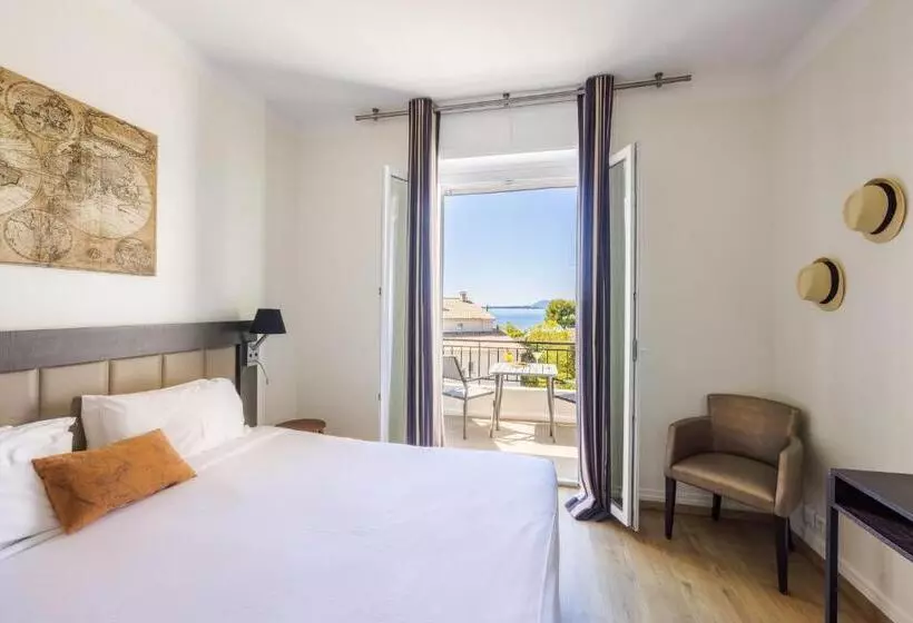 اتاق پرستیژ با چشم‌انداز دریا, Hôtel La Villa Cap D’antibes