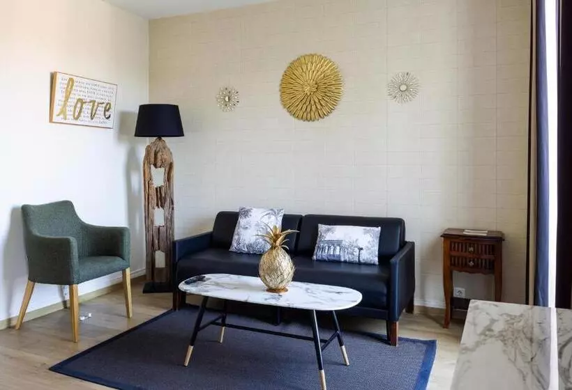 سوییت جونیور, Hôtel La Villa Cap D’antibes