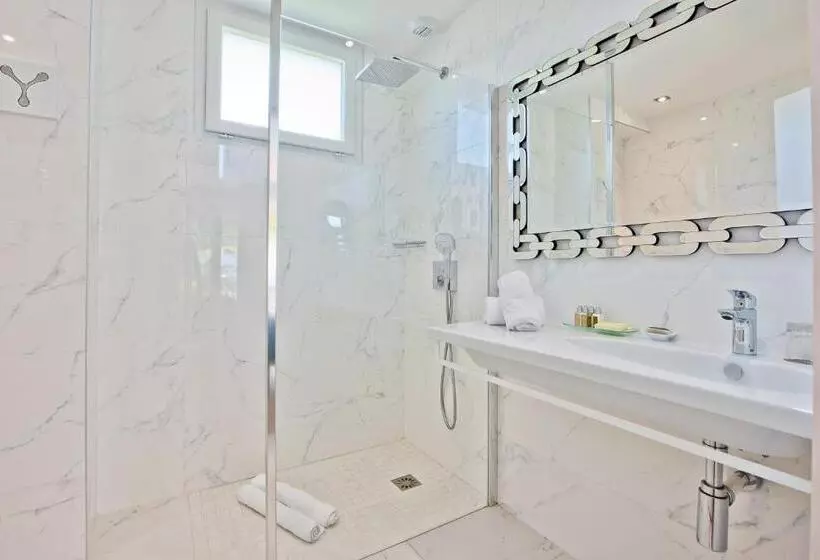 اتاق پرستیژ, Hôtel La Villa Cap D’antibes