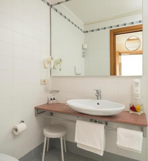 غرفة سوبيريور, Imperia