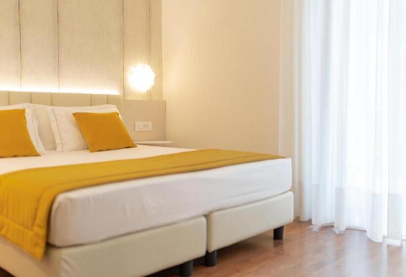 غرفة سوبيريور, Imperia