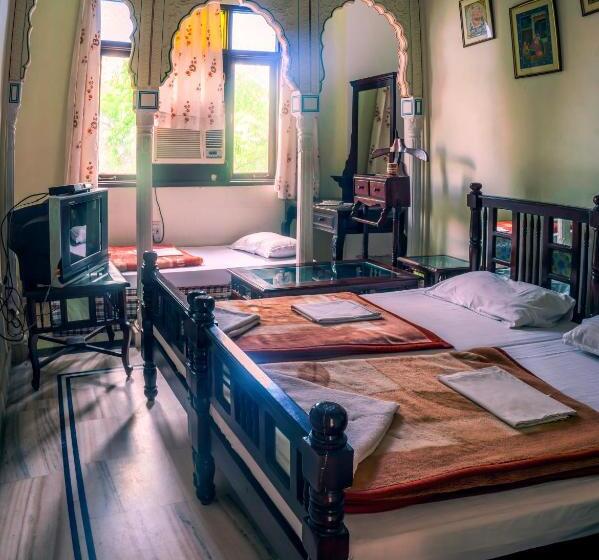 Chambre Deluxe, Krishna Palace   A Heritage