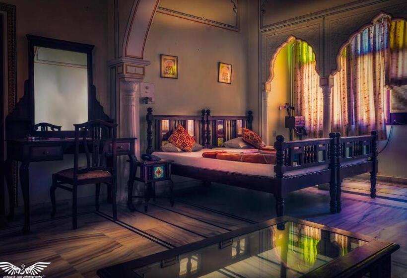 Chambre Supérieure, Krishna Palace   A Heritage