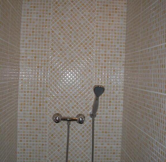 غرفة قياسية فردية, Jaures