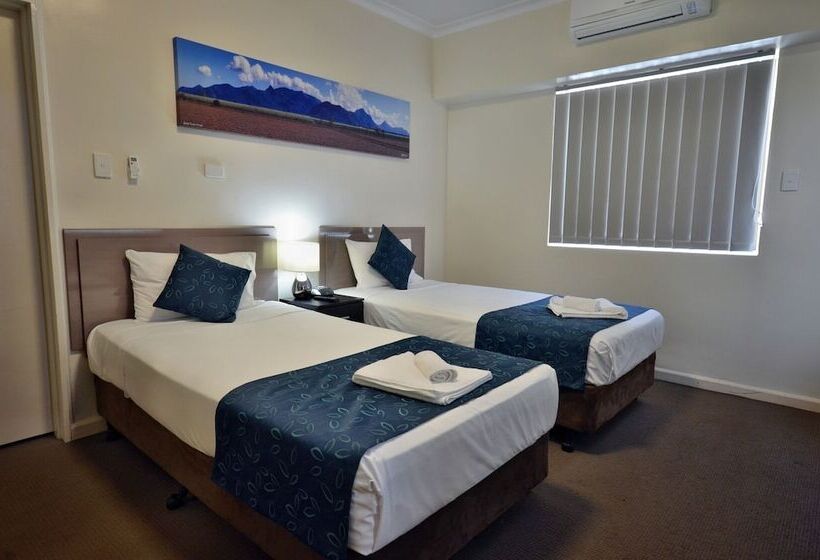 Номер Стандарт, Lees