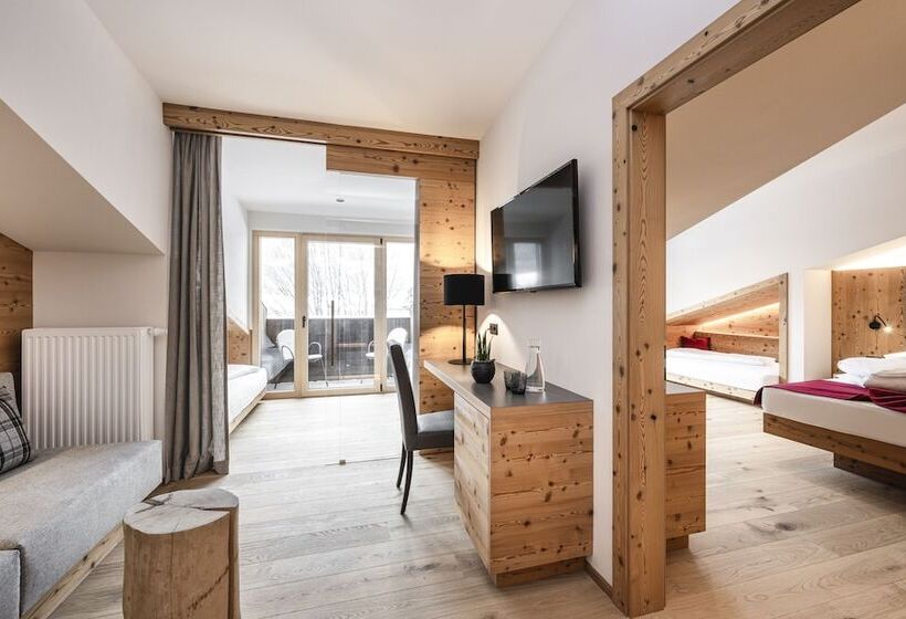 جناح جونيور, Lener