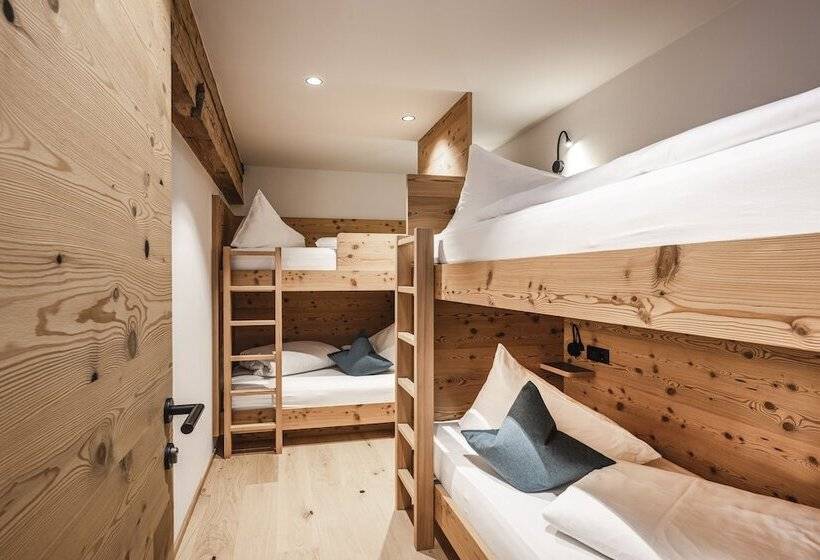 جناح جونيور, Lener