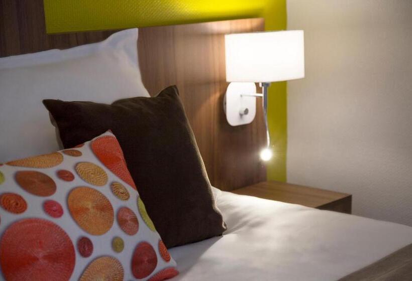 Номер Basic, Logis Hôtel Restaurant Chaptal, Amboise