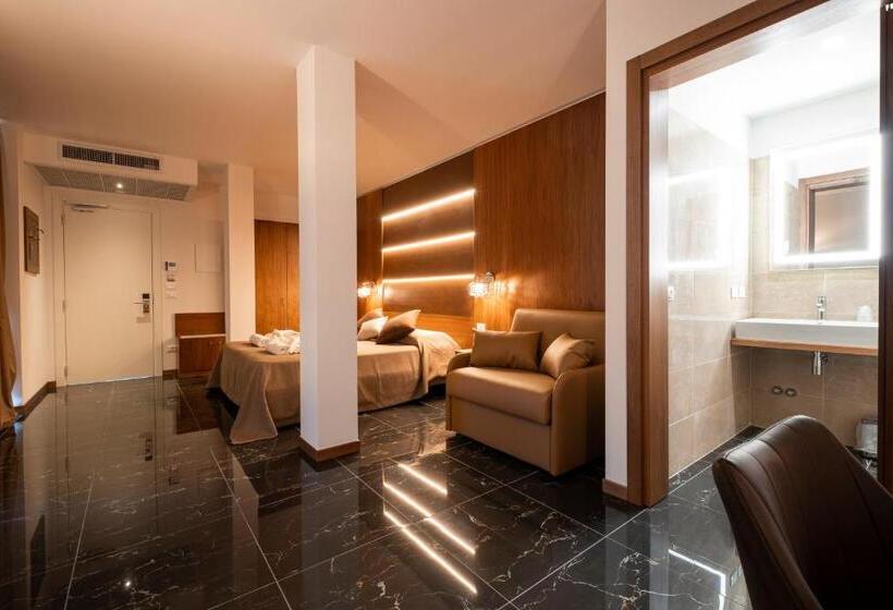 סוויטת ג'וניור דלוקס, Mare