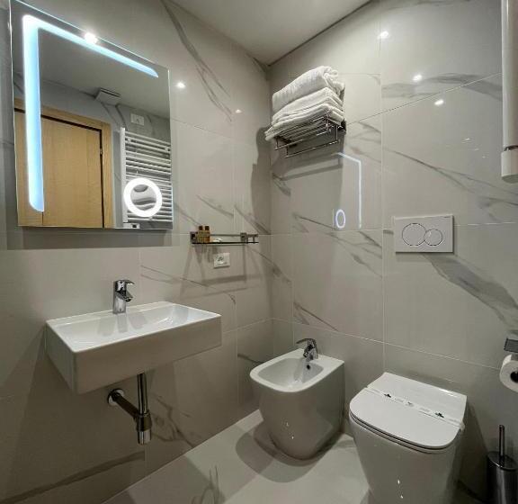 חדר סטנדרט לשלושה עם מרפסת, Mare