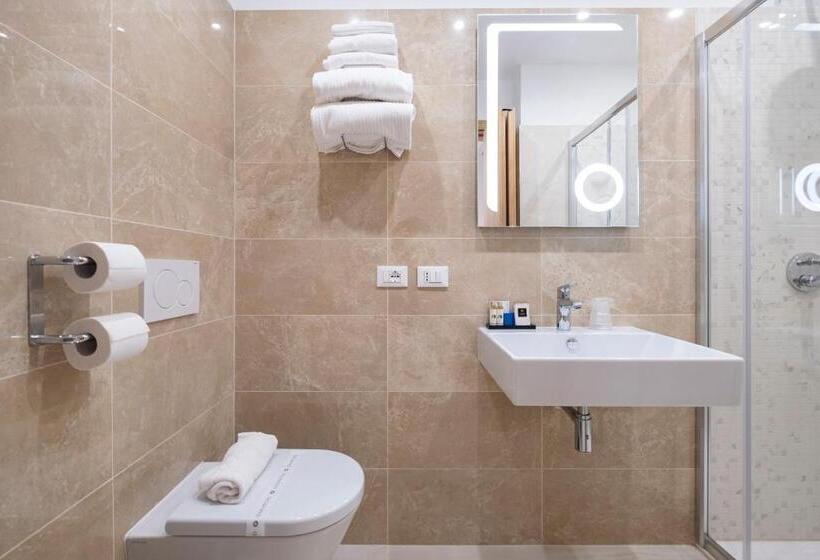 חדר דלוקס יחיד, Mare