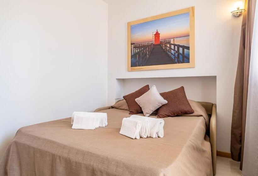 סוויטת ג'וניור עם מרפסת, Mare