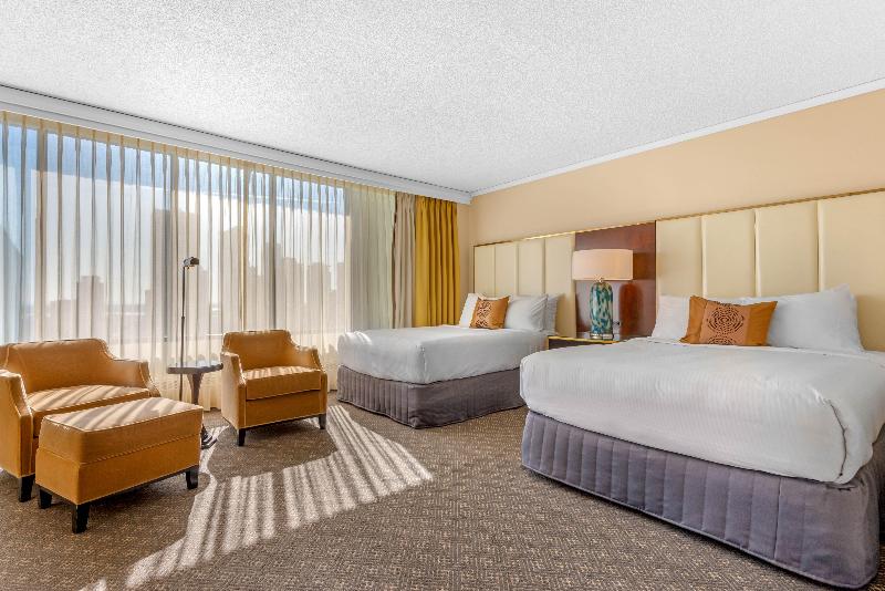 غرفة إقتصادية ثلاثية, Moderno