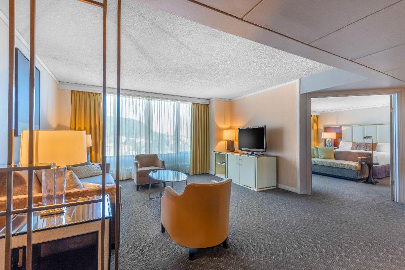 غرفة إقتصادية ثلاثية, Moderno