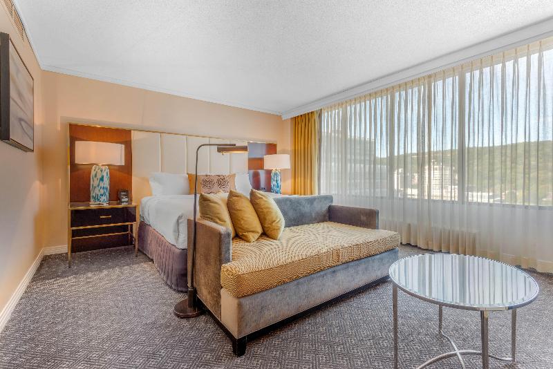 غرفة إقتصادية ثلاثية, Moderno