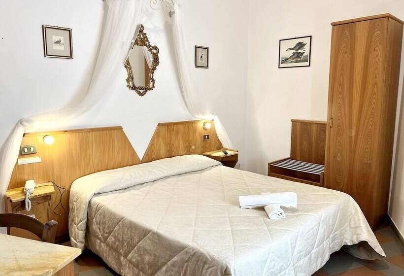 Camera Standard, Piccolo Hotel Etruria