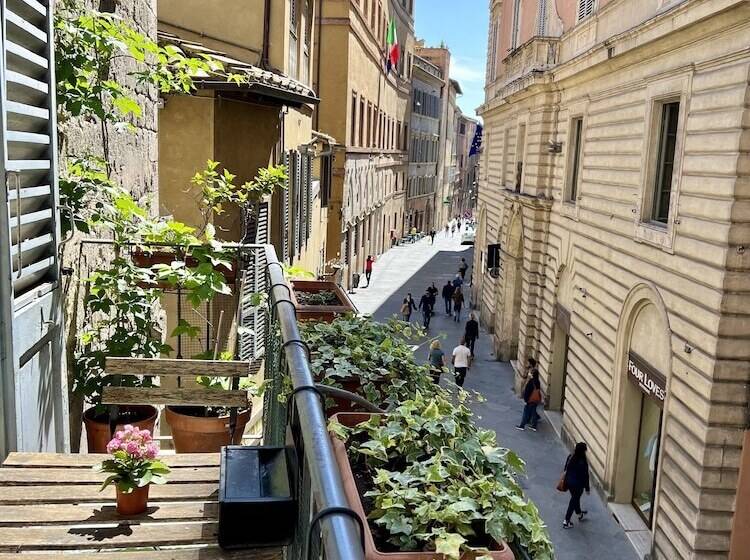 اتاق استاندارد چهار تخته, Piccolo Hotel Etruria