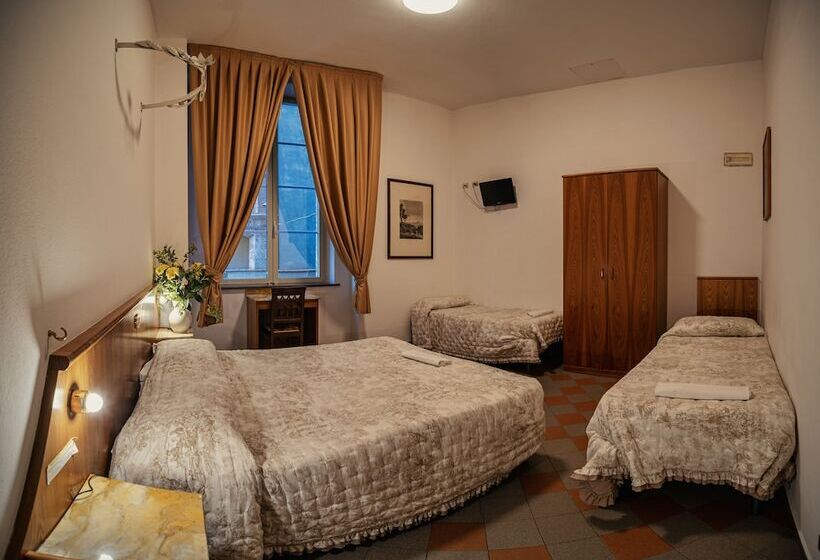 Camera Quadrupla Standard, Piccolo Hotel Etruria