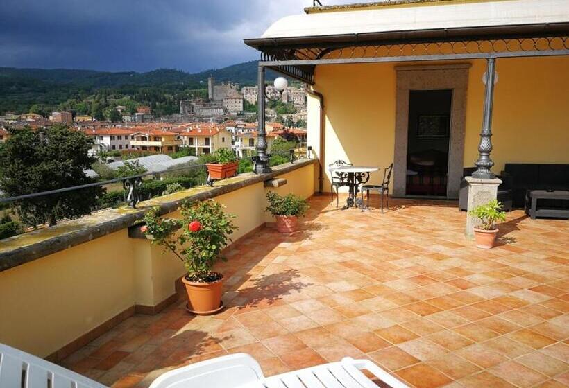 סוויטת ג'וניור עם מרפסת, Royal