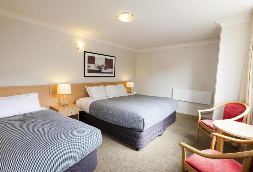 חדר סטנדרט לשלושה, The Denman Hotel In Thredbo