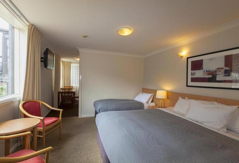 스탠다드 트리플 룸, The Denman Hotel In Thredbo