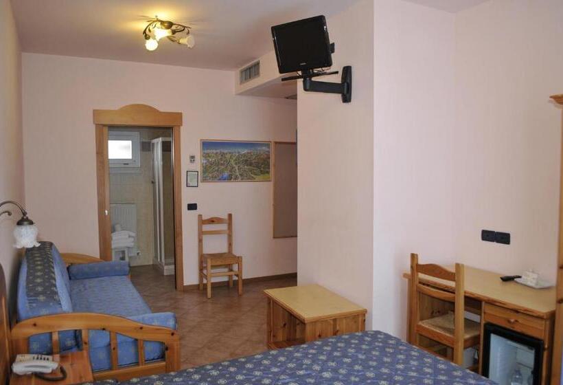 חדר סטנדרט לארבעה, Vittoria