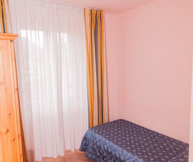 חדר סטנדרט יחיד, Vittoria