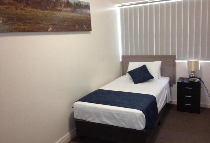 Номер Стандарт Индивидуальный, Lees