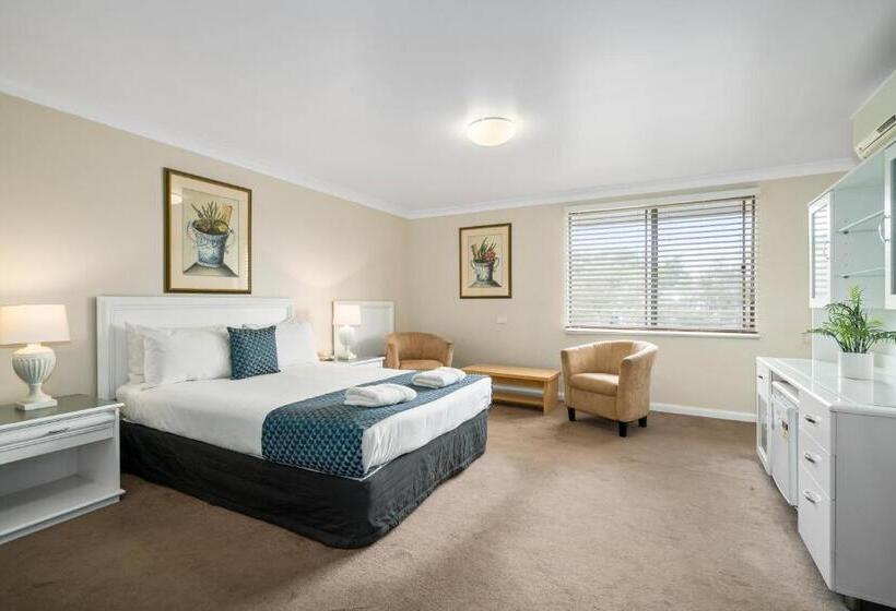 اتاق لوکس, Garden City Motor Inn