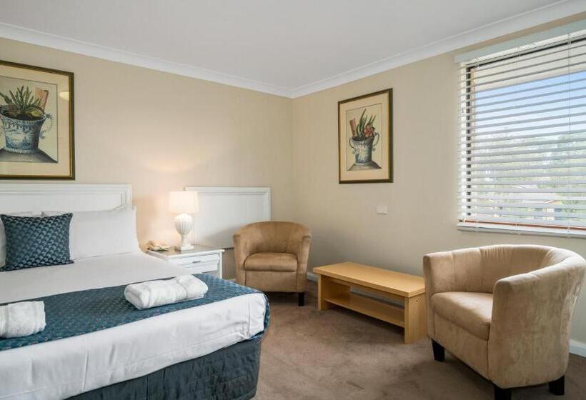 اتاق لوکس, Garden City Motor Inn