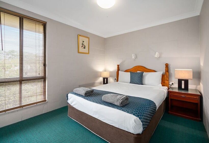 سوییت خانوادگی, Garden City Motor Inn