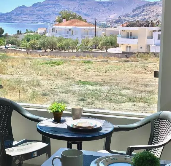 استودیو استاندارد با بالکن, Pals Studios Pefkos