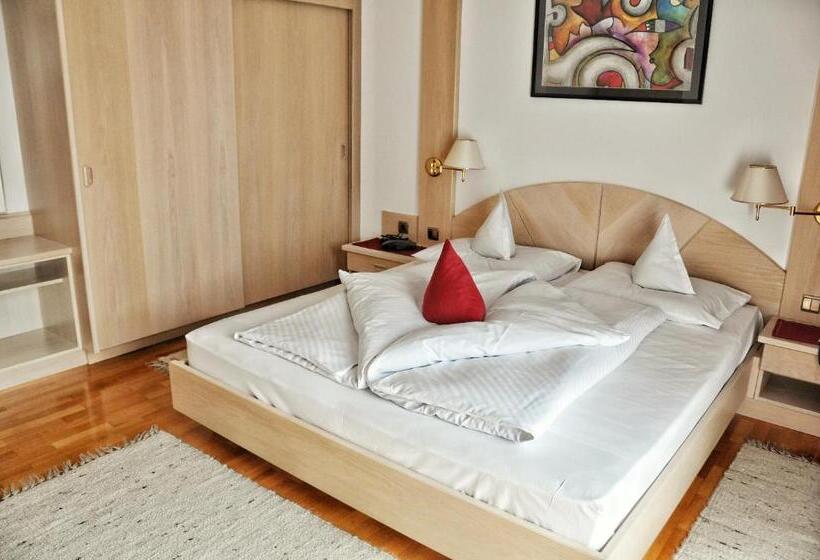 חדר סטנדרט, Brunner