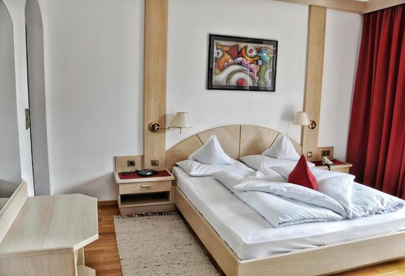 חדר סופריור, Brunner