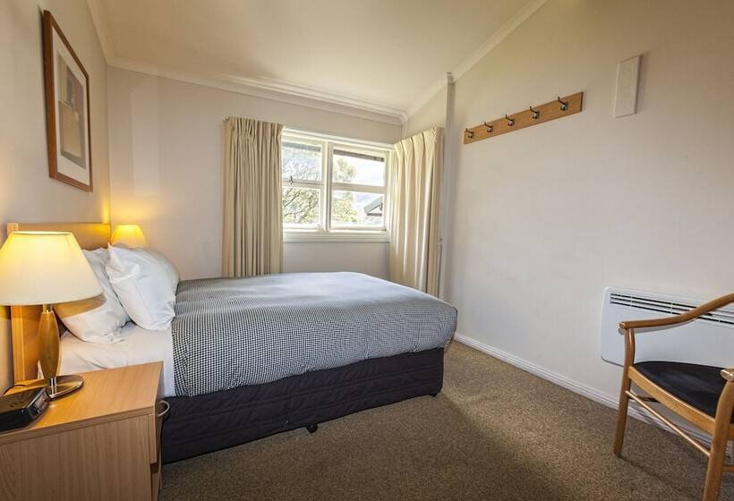 חדר בסיסי, The Denman Hotel In Thredbo