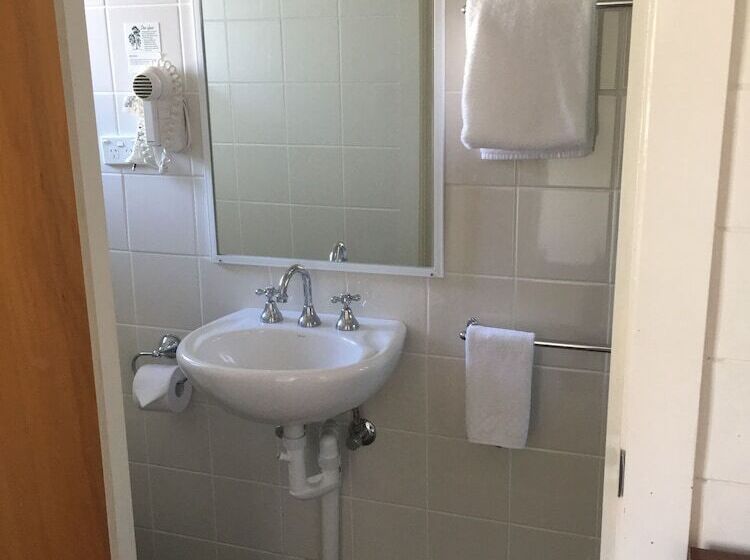 חדר סטנדרט יחיד, The Denman Hotel In Thredbo