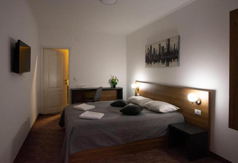 스탠다드 싱글 룸, Carnival City Hotel Oradea