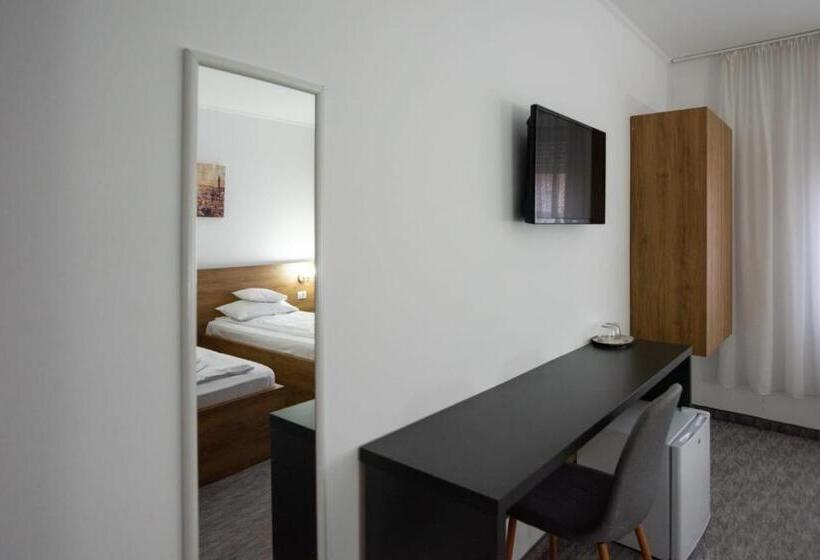 스탠다드 룸, Carnival City Hotel Oradea