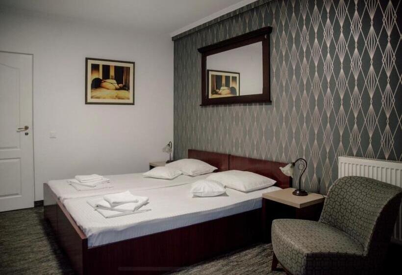 اتاق استاندارد, Carnival City Hotel Oradea