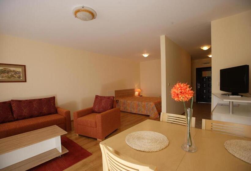 Студио Стандарт с Балконом, Galeria Holiday Apartments