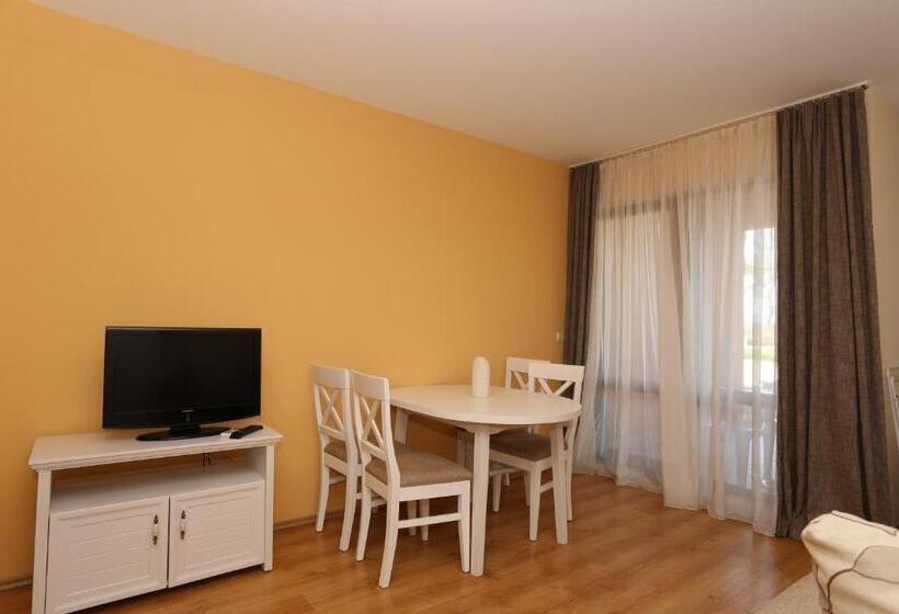 Студио Стандарт с Балконом, Galeria Holiday Apartments