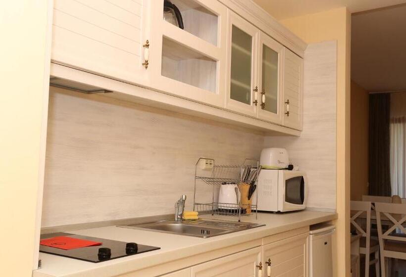 Студио Стандарт с Балконом, Galeria Holiday Apartments