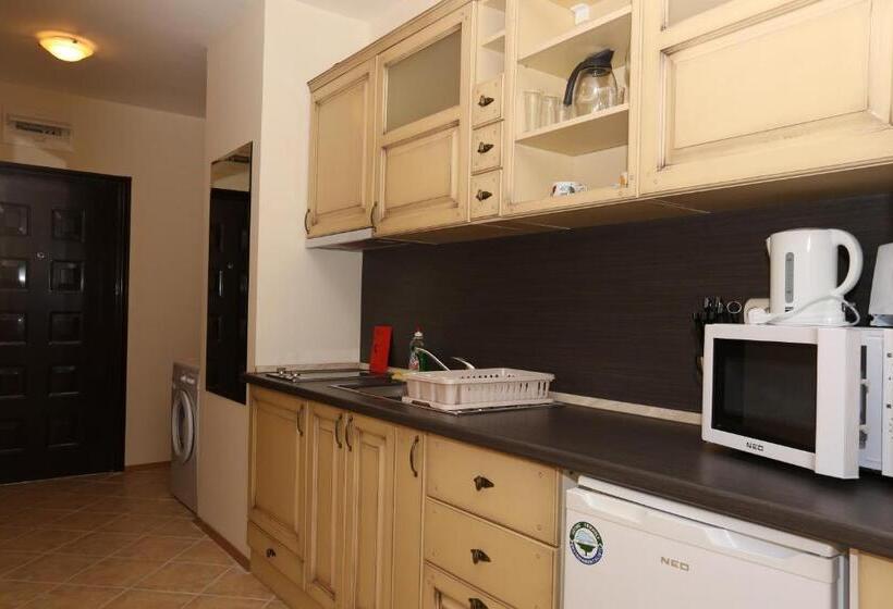 Студио Стандарт с Балконом, Galeria Holiday Apartments