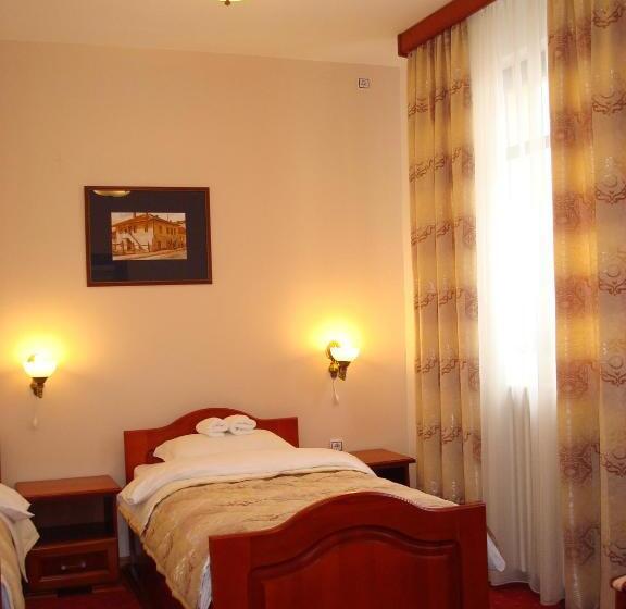 اتاق استاندارد سه نفره, Garni Hotel Beograd